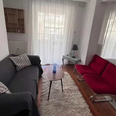 Stylish And Cozy In Daire